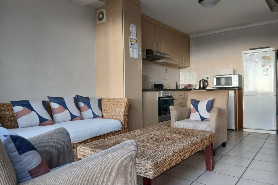 To Let 2 Bedroom Property for Rent in Santos Bay Western Cape